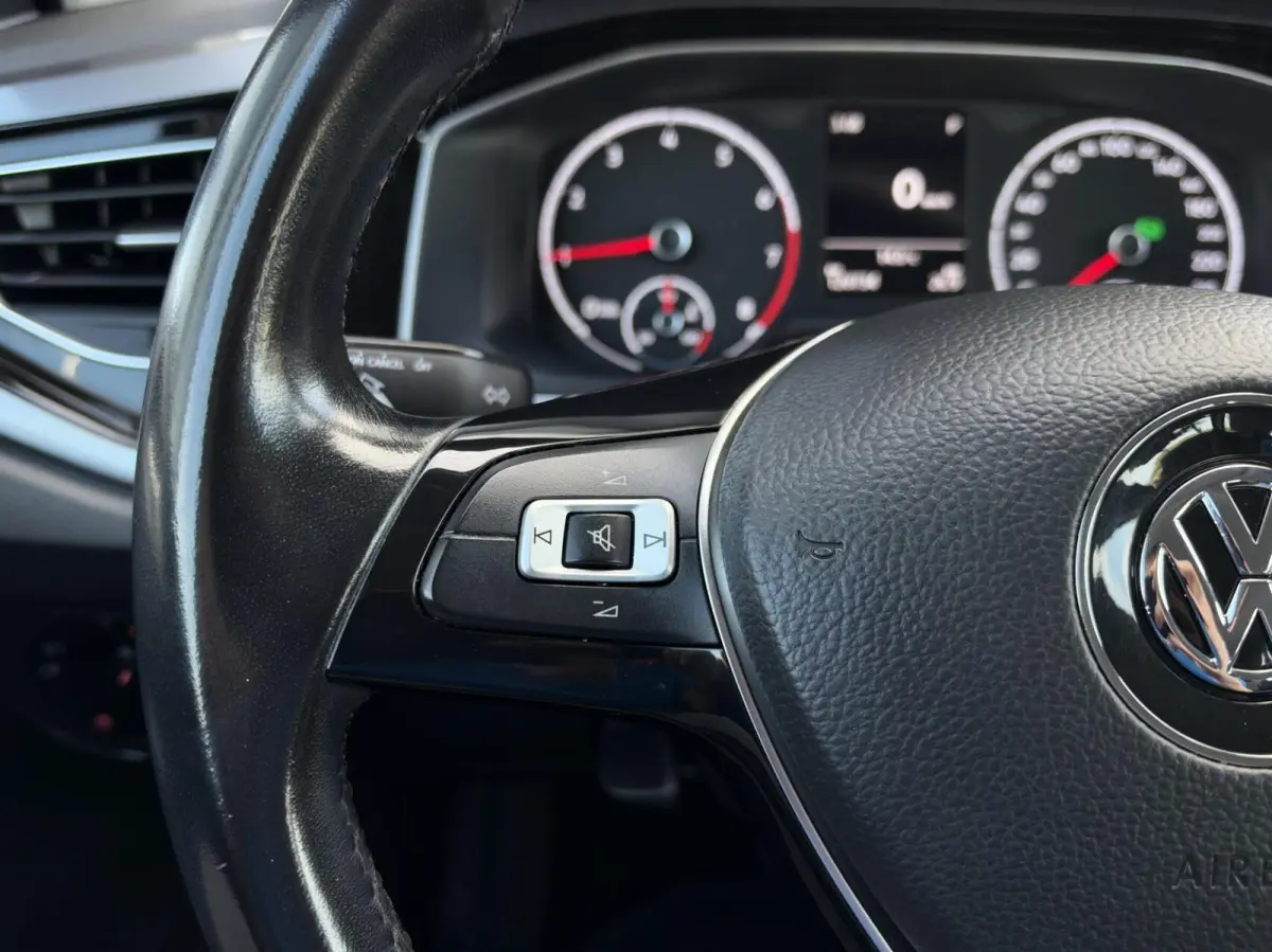 1.0 TSI Comfortline Business | LED | Cruise | Climate | Stoelverwarming | Sensoren | Lichtmetaal