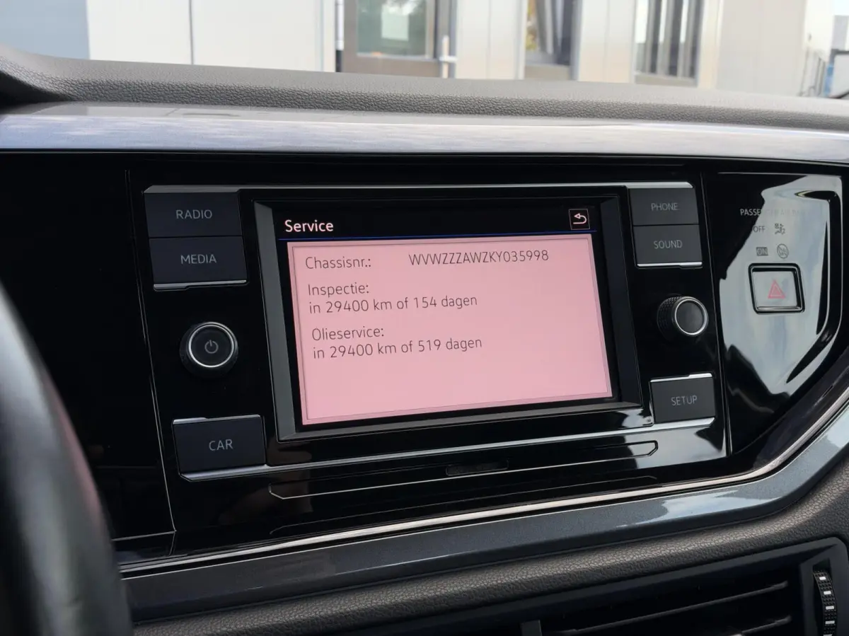 1.0 TSI Comfortline Business | LED | Cruise | Climate | Stoelverwarming | Sensoren | Lichtmetaal