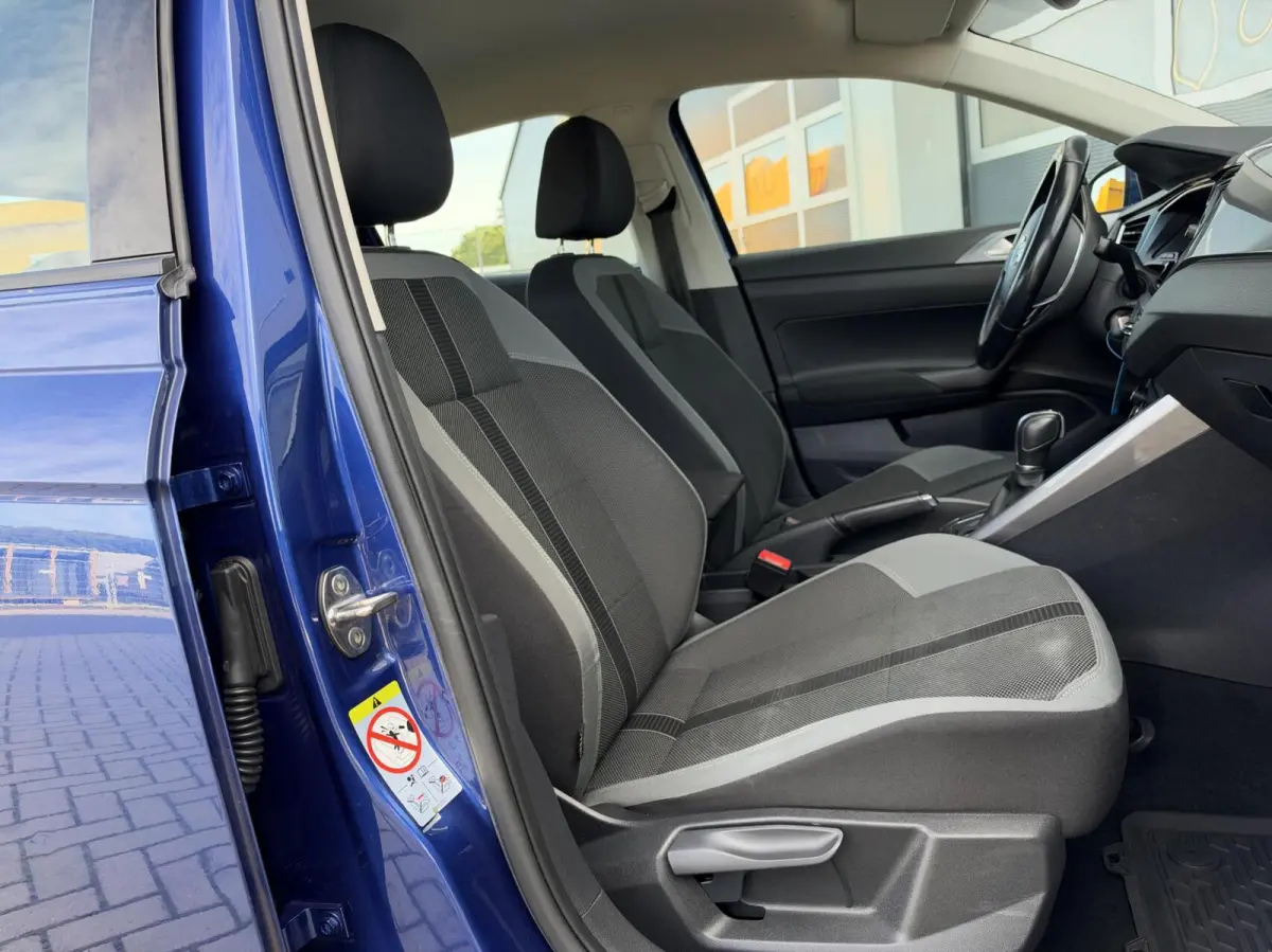 1.0 TSI Comfortline Business | LED | Cruise | Climate | Stoelverwarming | Sensoren | Lichtmetaal