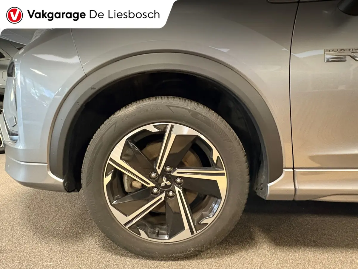 2.4 PHEV Executive/360 camera/navi/stoel/stuur verw/apple /soh 98,6%