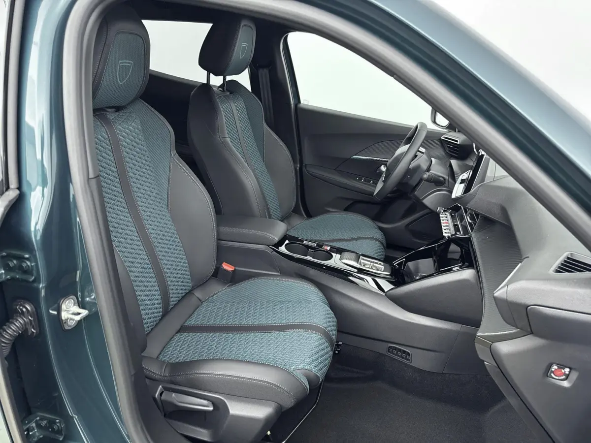 1.2 Hybrid 110 Envy | Nefkens Edition €6.850,- voordeel! | Navigatie | Adaptive Cruise Control | Camera voor en achter