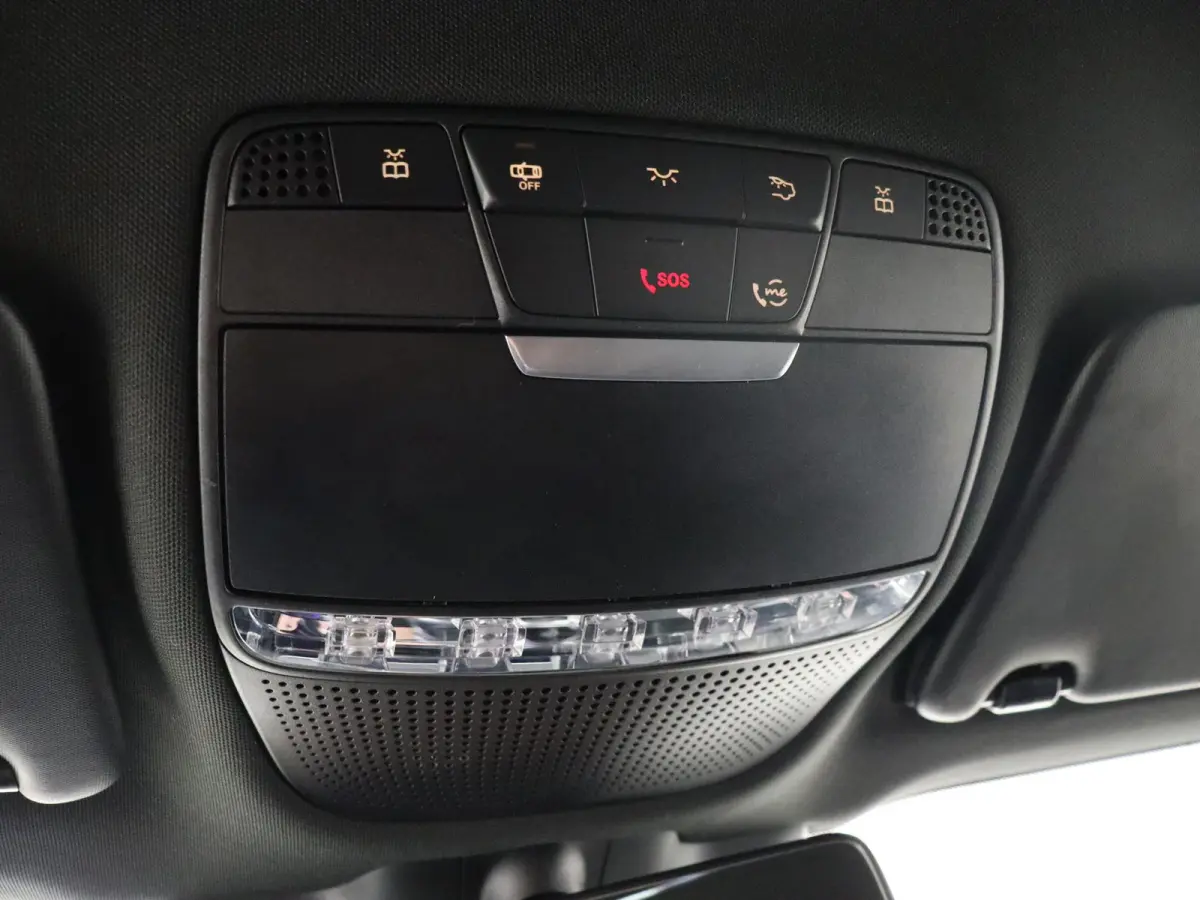 4MATIC / Dig. Cockpit/ Burmester/ Memory/ Night/ DISTRONIC
