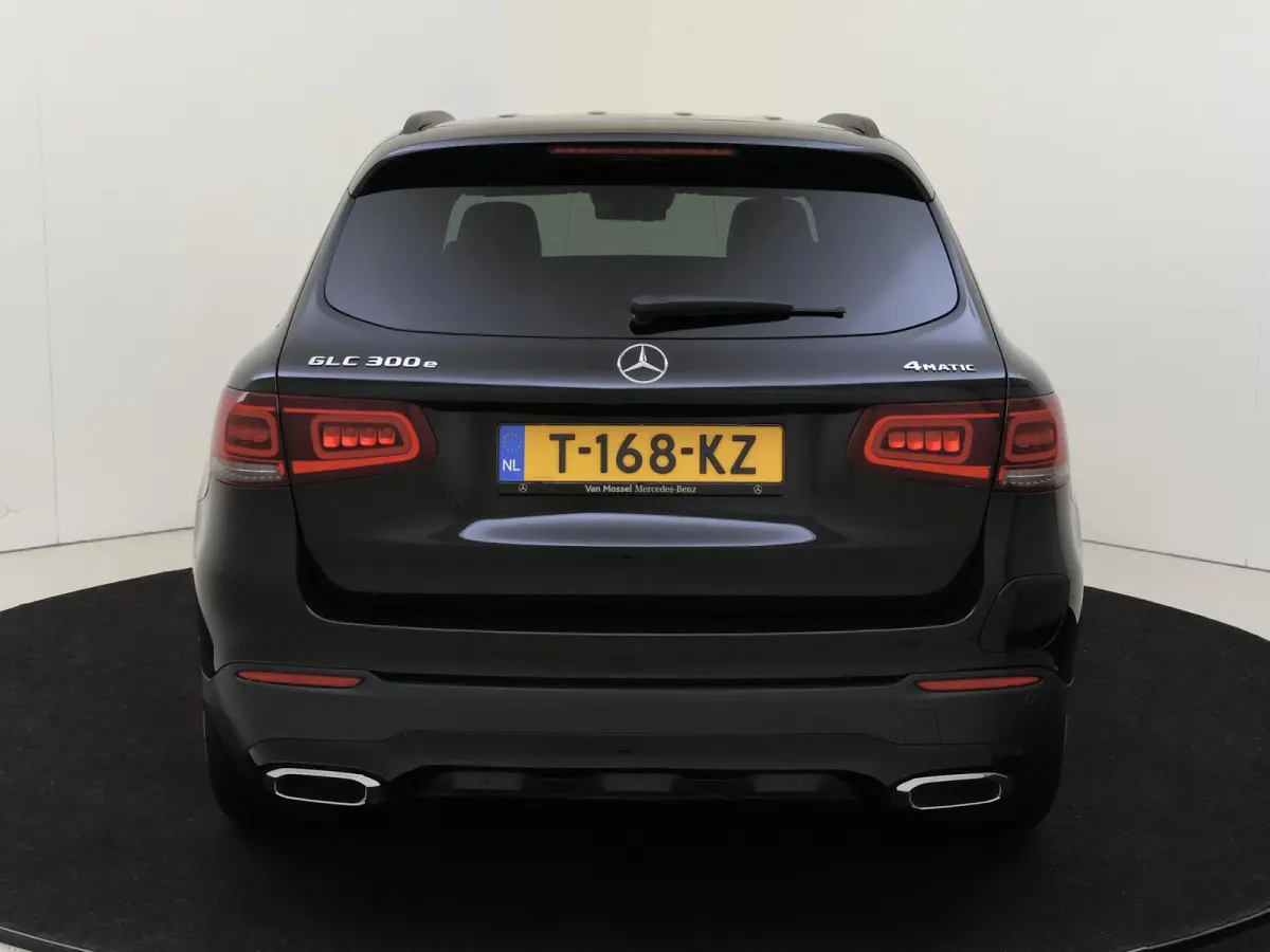 4MATIC / Dig. Cockpit/ Burmester/ Memory/ Night/ DISTRONIC