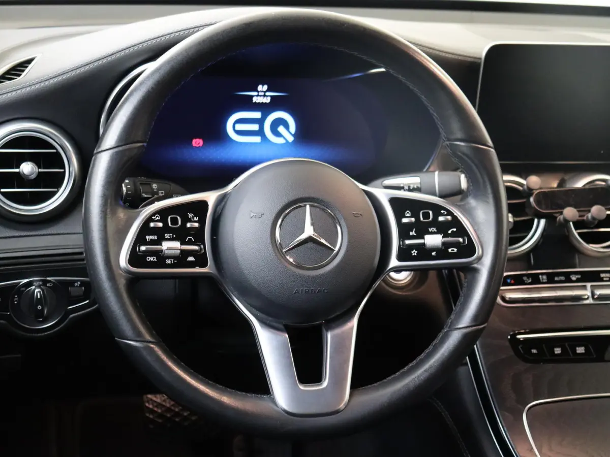 4MATIC / Dig. Cockpit/ Burmester/ Memory/ Night/ DISTRONIC
