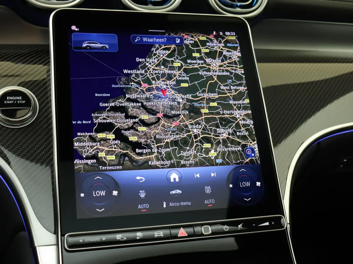 4MATIC AMG Line / Premium Plus/ Panoramadak/ AIRMATIC/ Achterasbesturing/ Carbon/ 20 inch/ Night/ Zéér compleet!