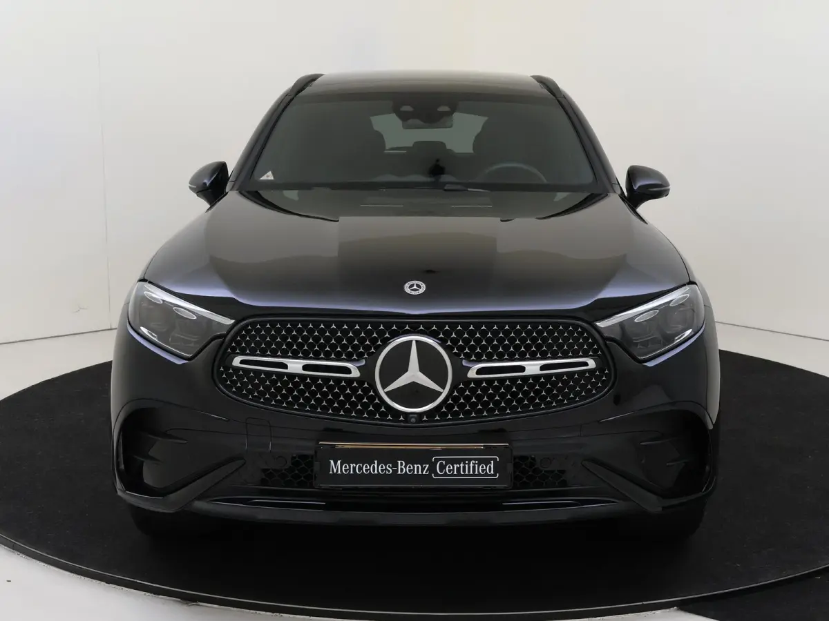 4MATIC AMG Line / Premium Plus/ Panoramadak/ AIRMATIC/ Achterasbesturing/ Carbon/ 20 inch/ Night/ Zéér compleet!