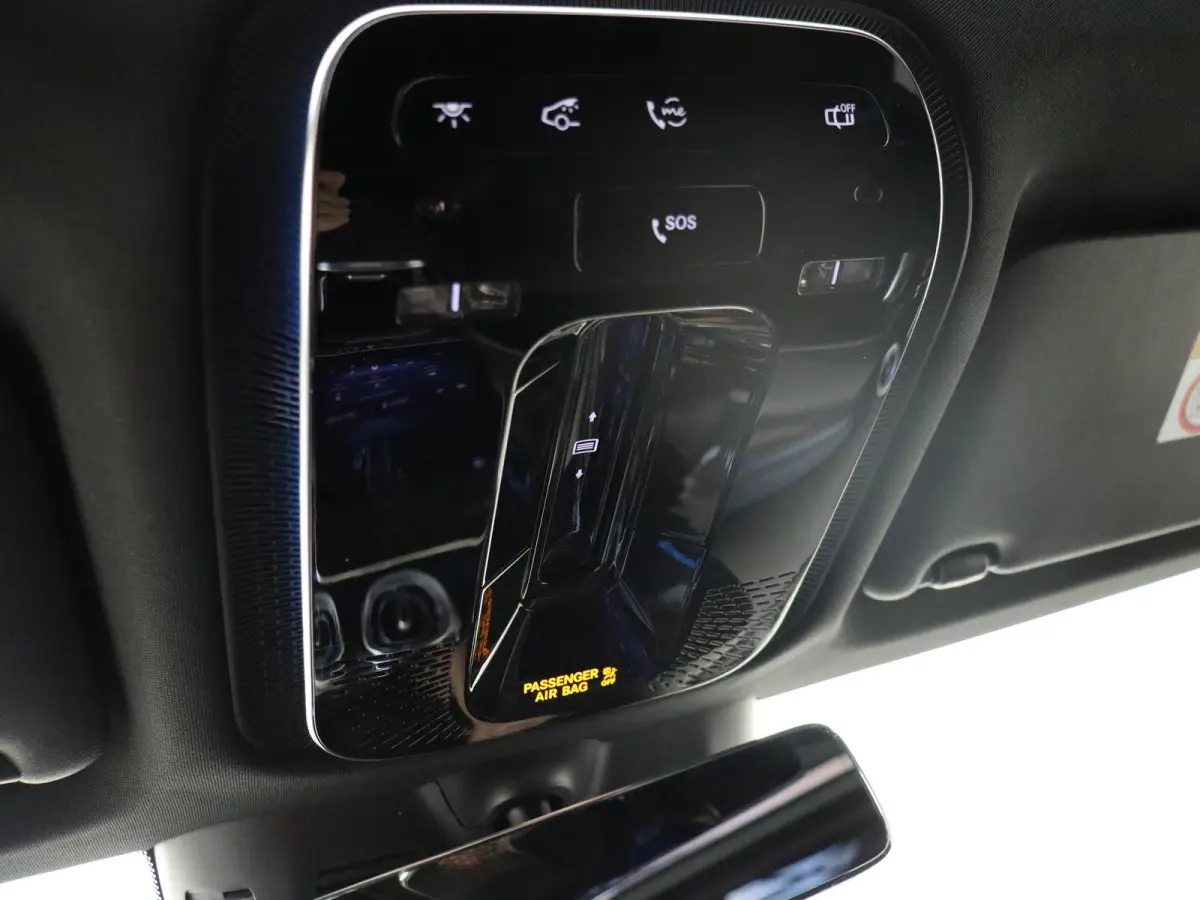 4MATIC AMG Line / Premium Plus/ Panoramadak/ AIRMATIC/ Achterasbesturing/ Carbon/ 20 inch/ Night/ Zéér compleet!