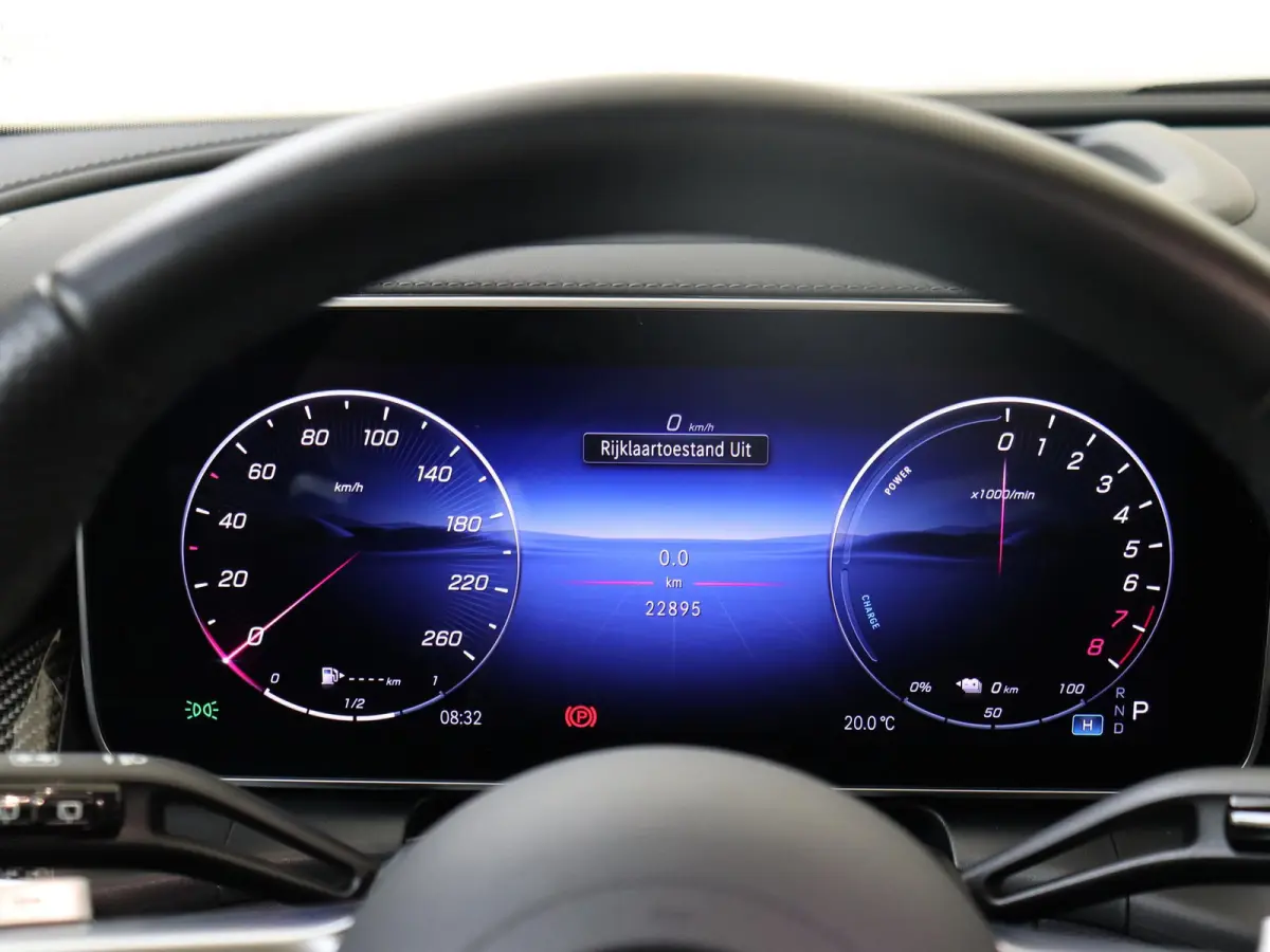 4MATIC AMG Line / Premium Plus/ Panoramadak/ AIRMATIC/ Achterasbesturing/ Carbon/ 20 inch/ Night/ Zéér compleet!