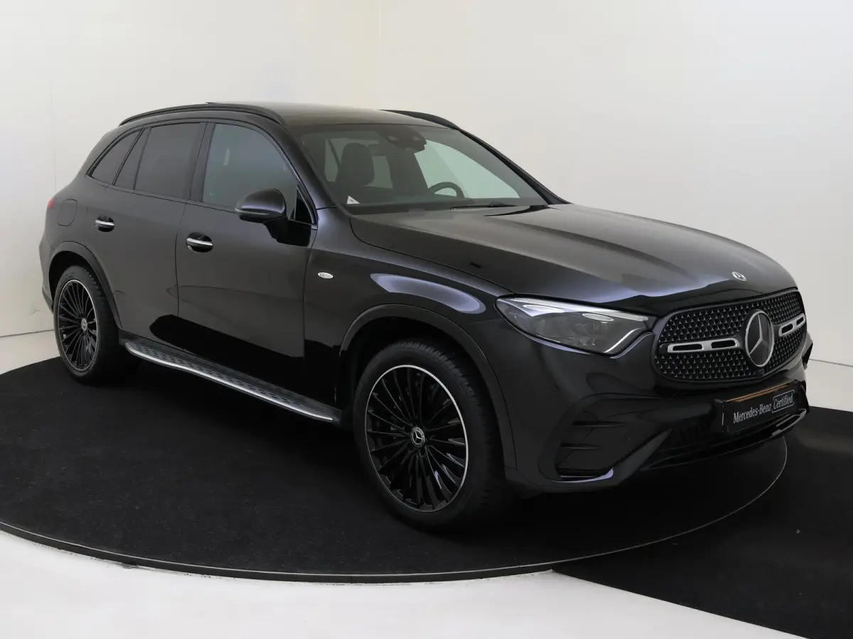 4MATIC AMG Line / Premium Plus/ Panoramadak/ AIRMATIC/ Achterasbesturing/ Carbon/ 20 inch/ Night/ Zéér compleet!