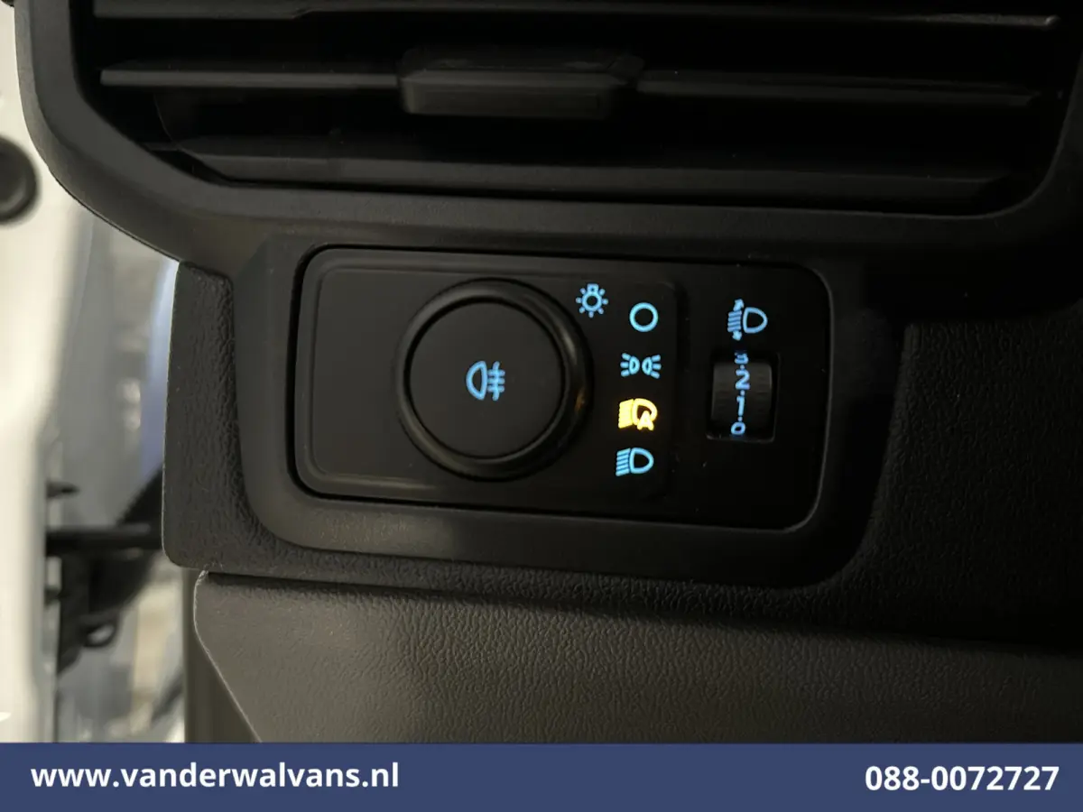 2.0 TDCI 136pk L2H1 Euro6 Airco | Leder | Camera | LED | Apple Carplay | Cruisecontrol Android Auto, Leder, Verwarmde voorruit, Parkeersensoren, Bijrijdersbank, 2740kg trekvermogen