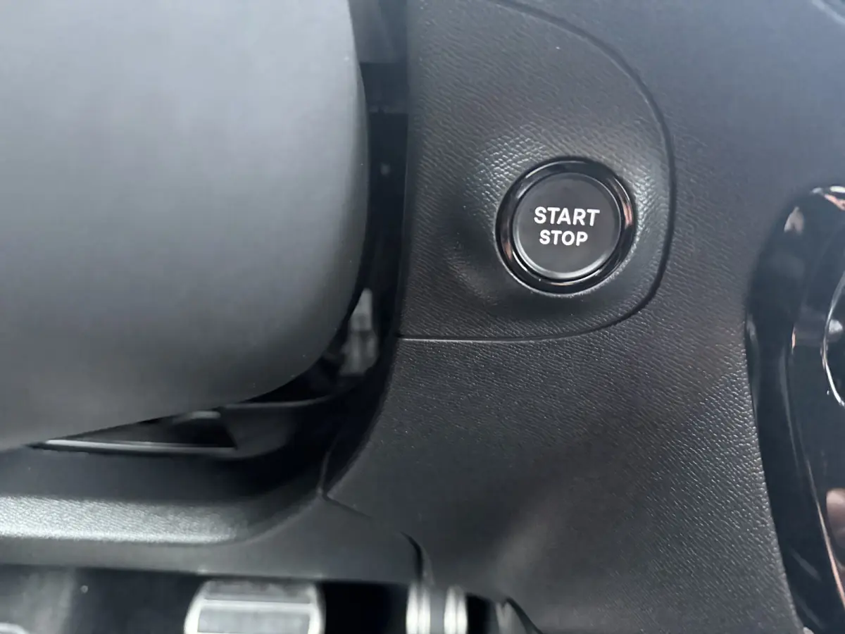 1.2 Turbo Hybrid GS / Navigatie / 360 Camera / Parkeersensoren / Keyless / Matrix LED / Carplay / Dodehoek / Adapt. Cruise / Stuurverwarming