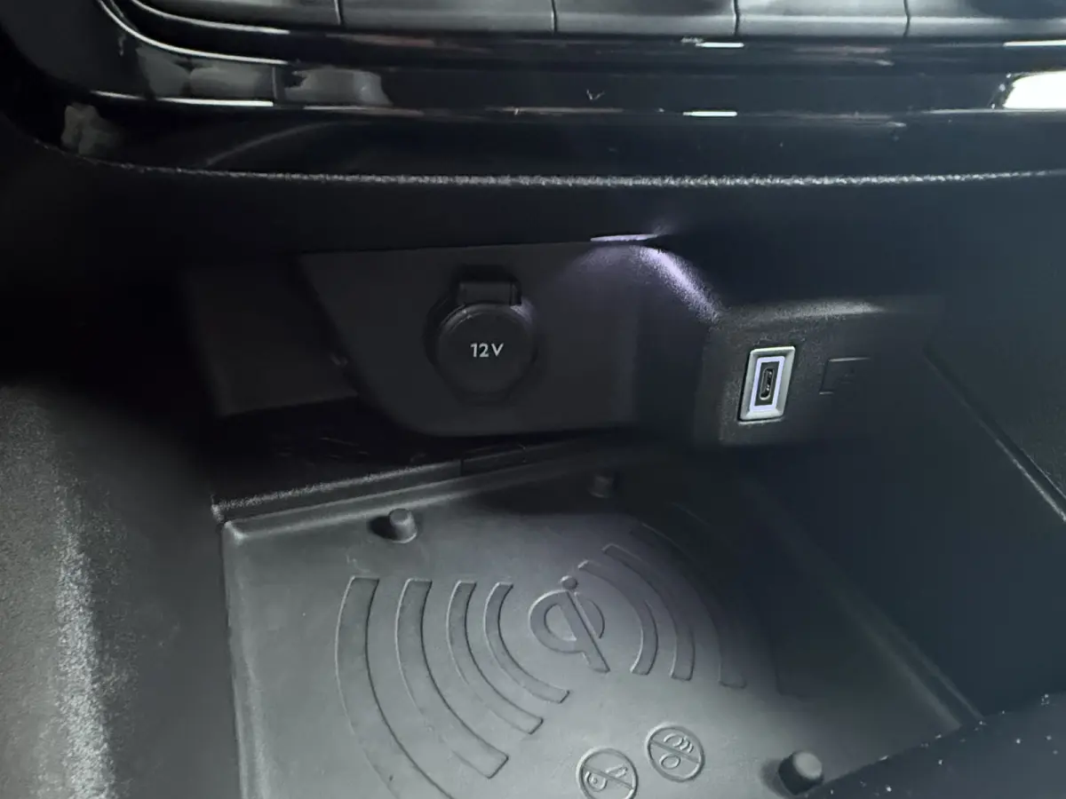1.2 Turbo Hybrid GS / Navigatie / 360 Camera / Parkeersensoren / Keyless / Matrix LED / Carplay / Dodehoek / Adapt. Cruise / Stuurverwarming