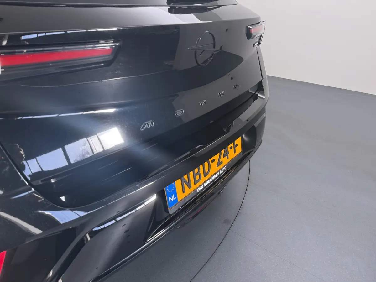 1.2 Turbo Hybrid GS / Navigatie / 360 Camera / Parkeersensoren / Keyless / Matrix LED / Carplay / Dodehoek / Adapt. Cruise / Stuurverwarming