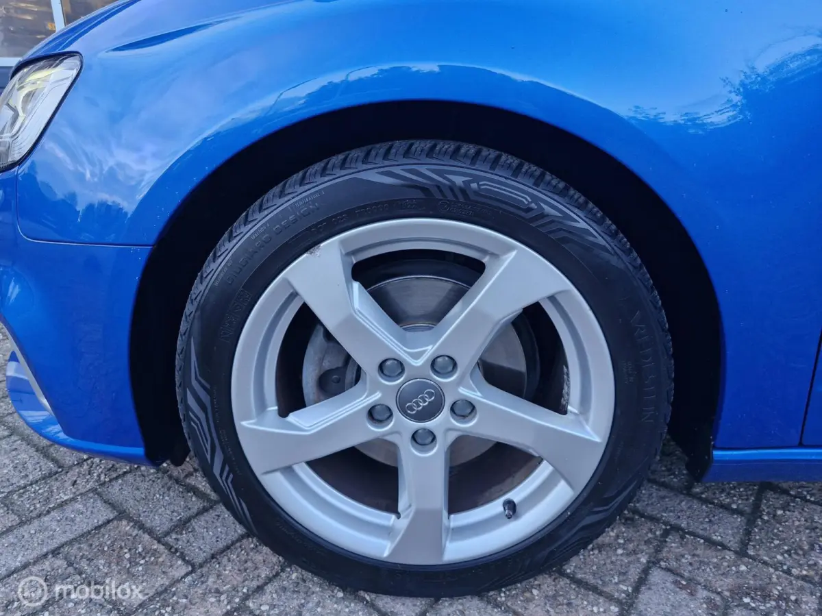 1.0 TFSI Sport Lease Edition Automaat
