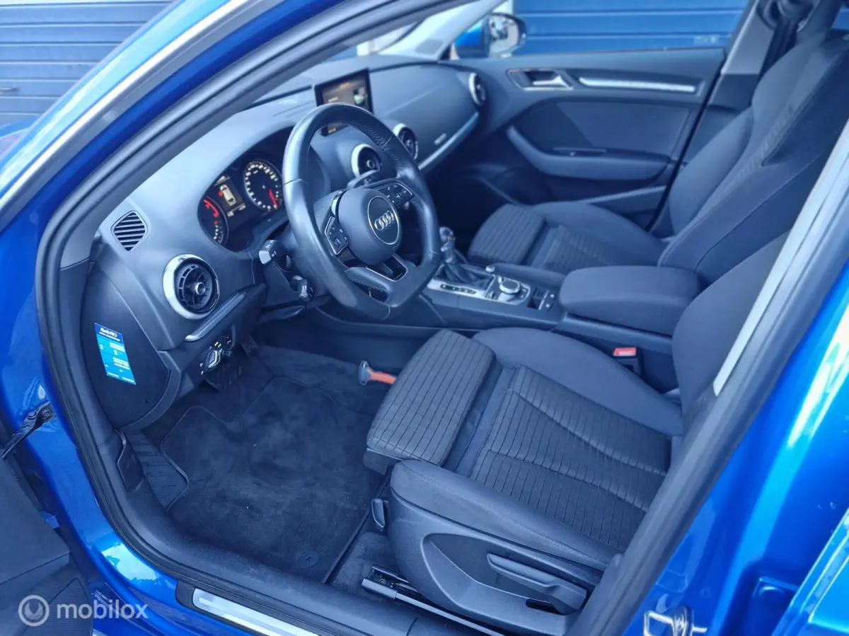 1.0 TFSI Sport Lease Edition Automaat