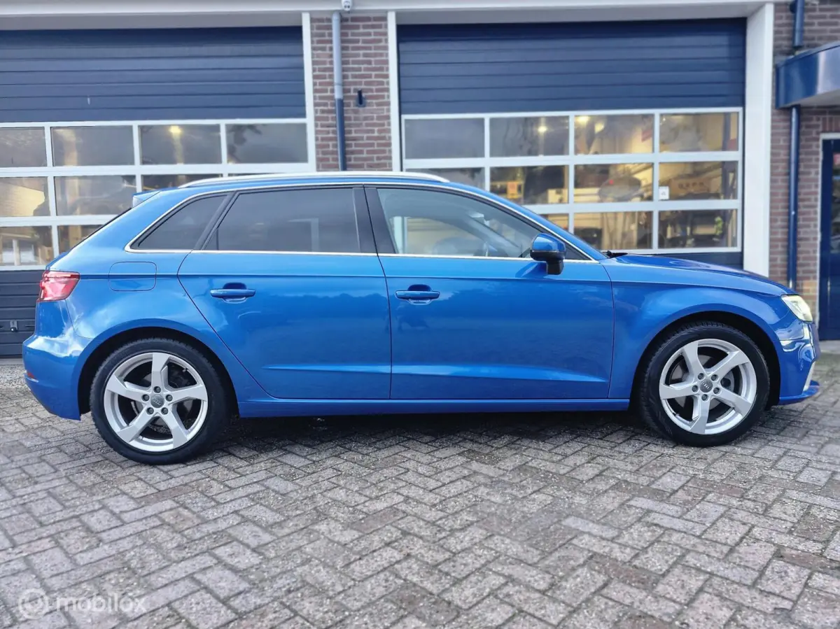 1.0 TFSI Sport Lease Edition Automaat