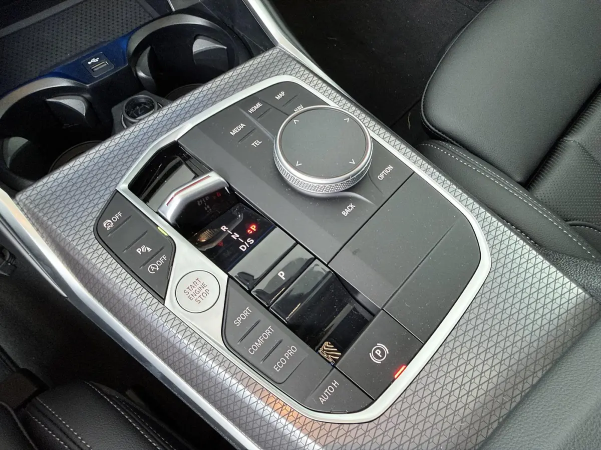 320i M Sportpakket Pro | Trekhaak | Adaptive Cruise Control |