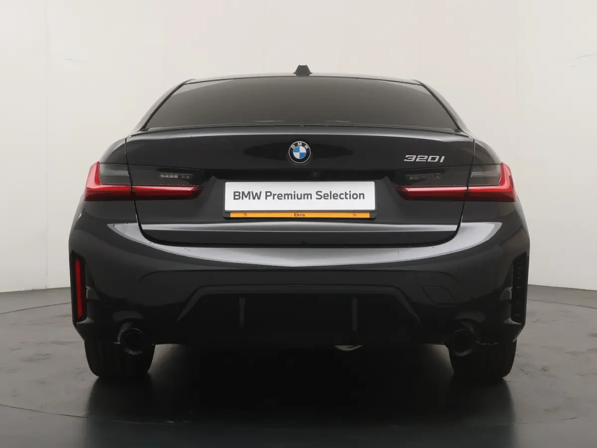 320i M Sportpakket Pro | Trekhaak | Adaptive Cruise Control |