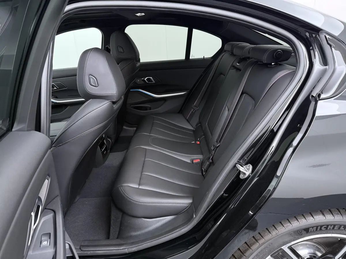 320i M Sportpakket Pro | Trekhaak | Adaptive Cruise Control |