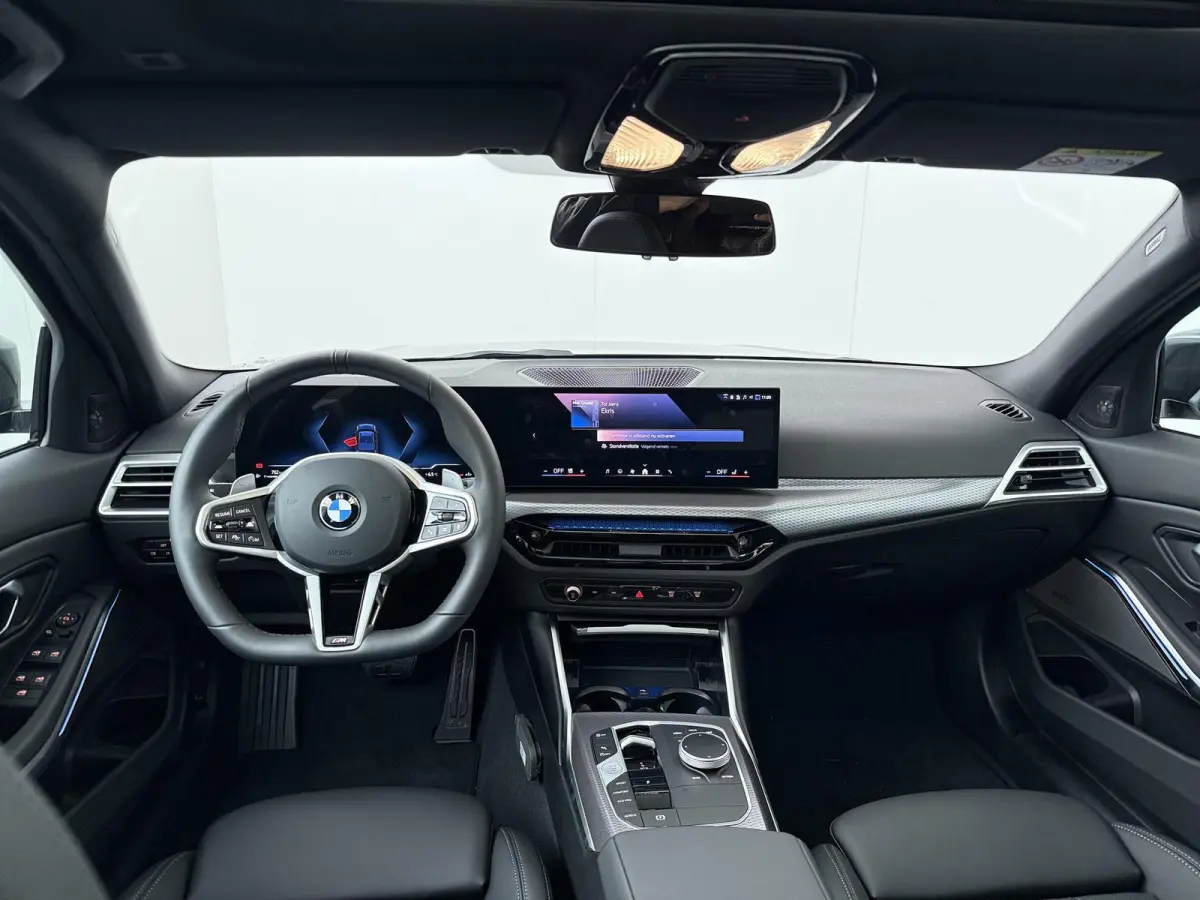 320i M Sportpakket Pro | Trekhaak | Adaptive Cruise Control |
