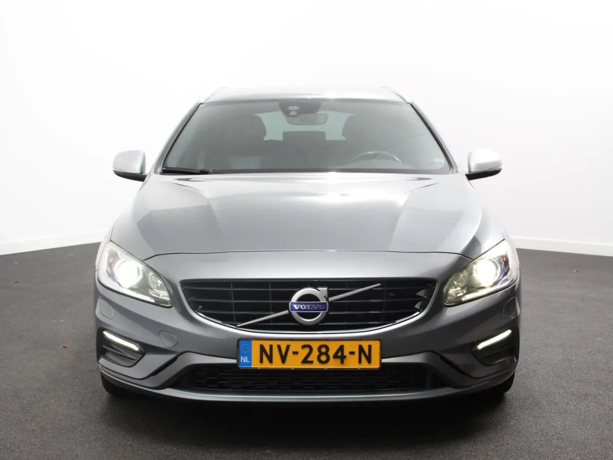 2.0 T3 Nordic+ Climate Control Navigatiesysteem Stoelverwarming Trekhaak Cruise Control Led verlichting