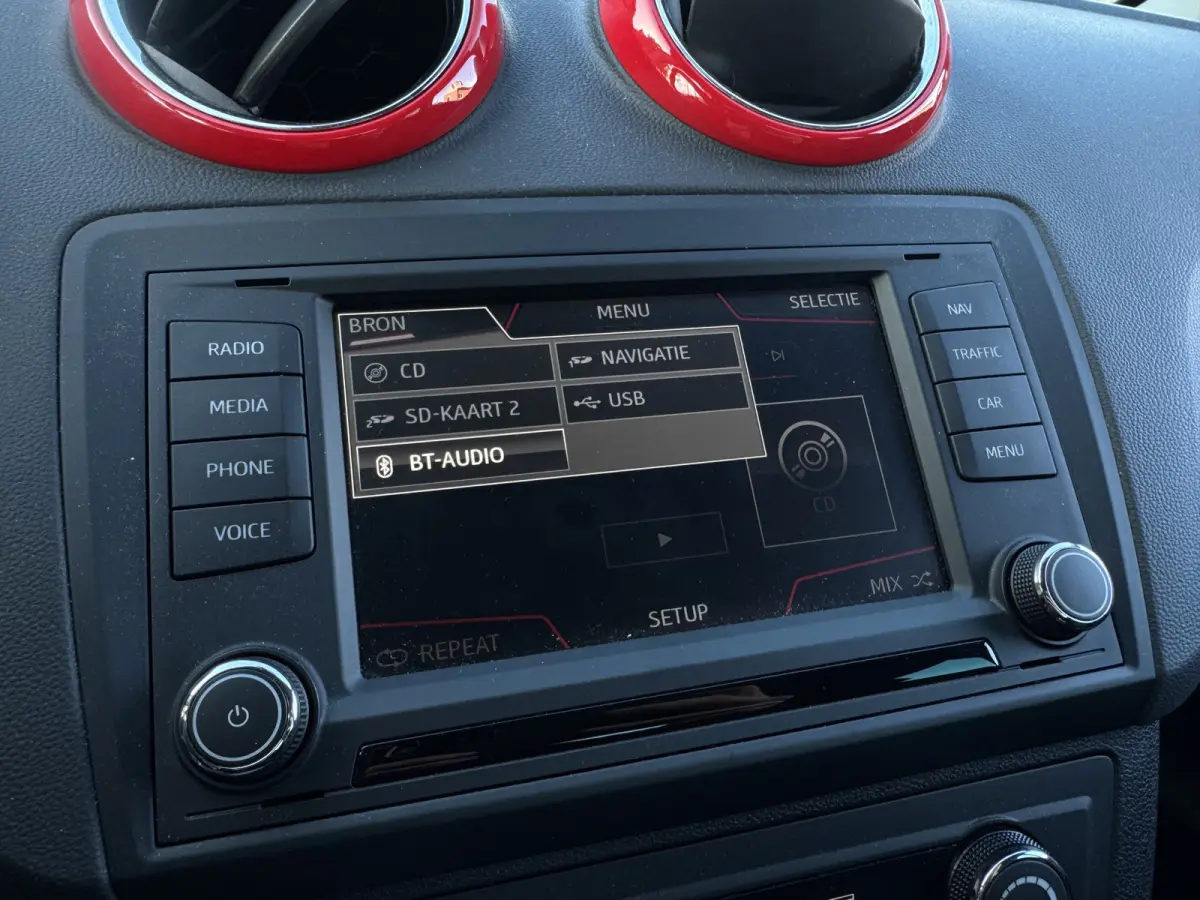 1.0 EcoTSI 110PK DSG FR-SPORT CARPLAY/CAMERA/NAVIGATIE