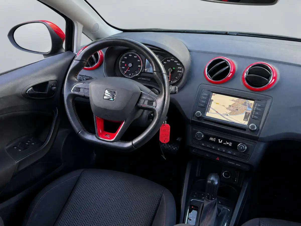 1.0 EcoTSI 110PK DSG FR-SPORT CARPLAY/CAMERA/NAVIGATIE