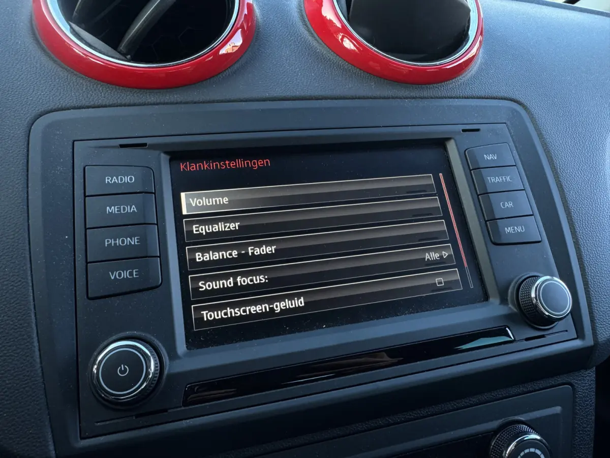 1.0 EcoTSI 110PK DSG FR-SPORT CARPLAY/CAMERA/NAVIGATIE