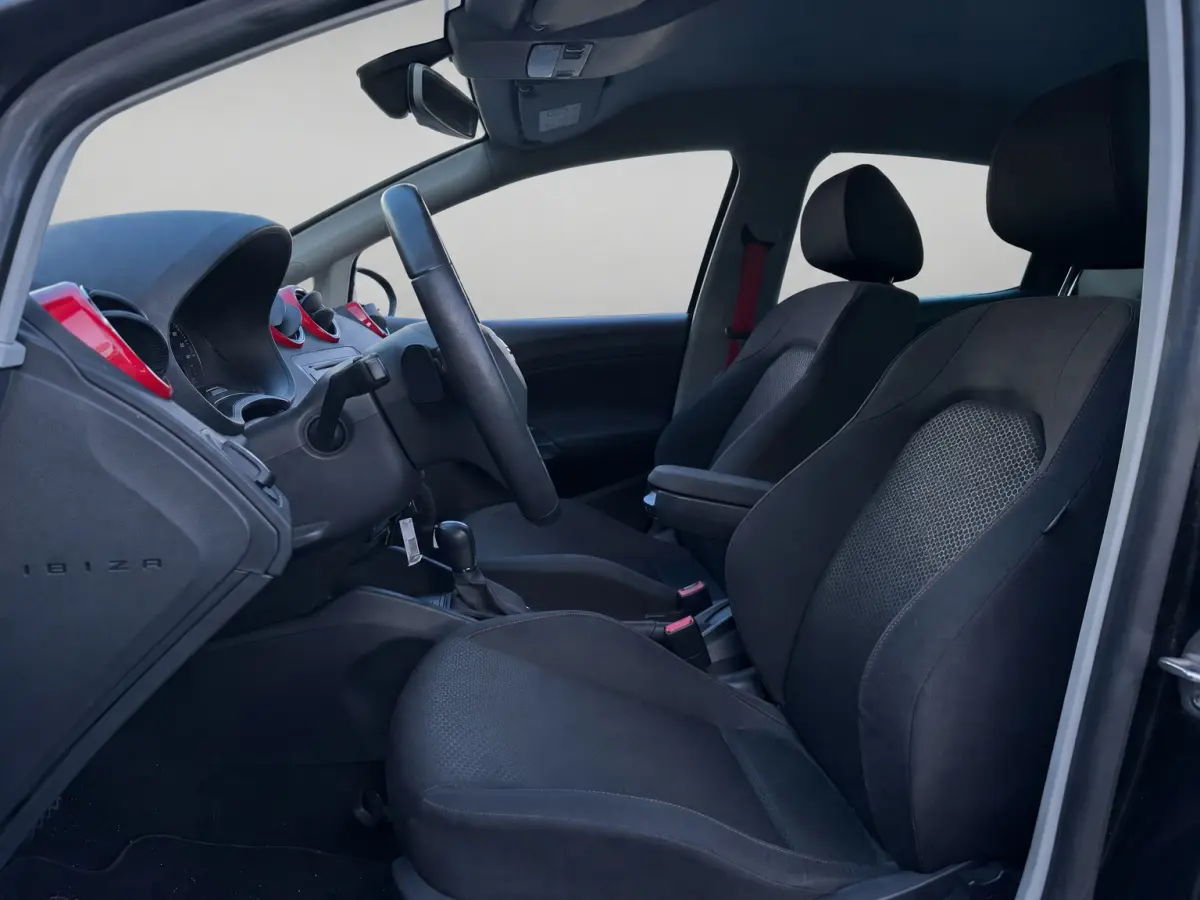 1.0 EcoTSI 110PK DSG FR-SPORT CARPLAY/CAMERA/NAVIGATIE