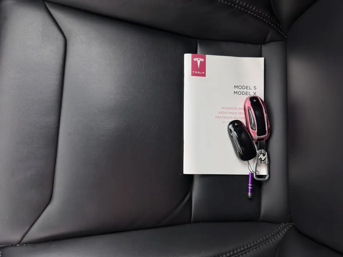 100D Long Range 6 pers. (INCL. BTW) *AUT | PANO | LEATHER | NAVI-FULLMAP | FULL-LED | AIRSUSPENSION | DIGI-COCKPIT | FASTLOADER | KEYLESS | DAB+ | HEATED-SPORTSEATS | PRIVACY-GLASS | AUTOPIL