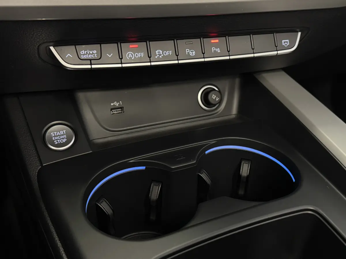 40 TFSI 204PK S-TRONIC QUATTRO ADVANCED EDITION LEDER/CAMERA/CARPLAY/SFEERVERL.