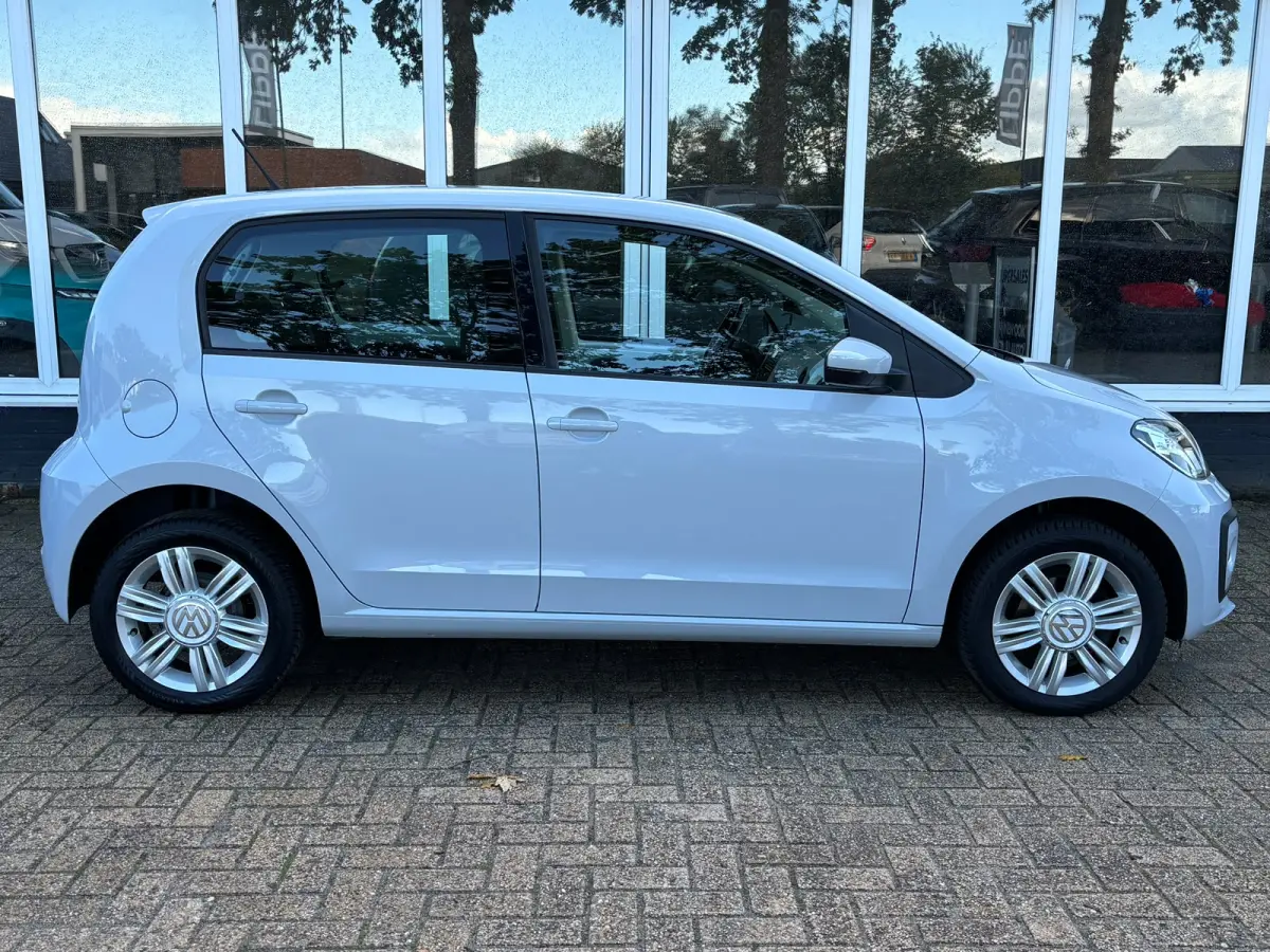 Up! 1.0 BMT high up! | Clima | Parkeersensoren | Stoelverwarming | Cruise