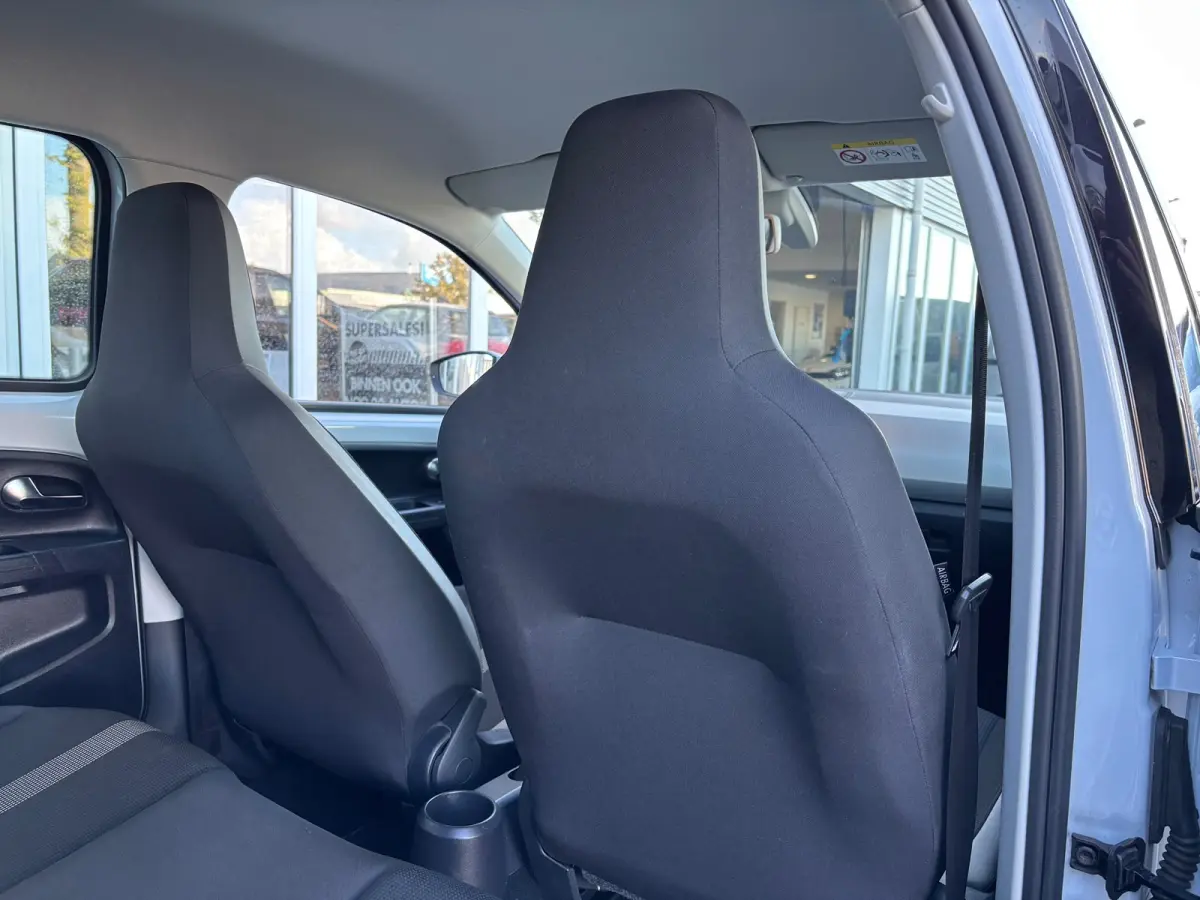 Up! 1.0 BMT high up! | Clima | Parkeersensoren | Stoelverwarming | Cruise