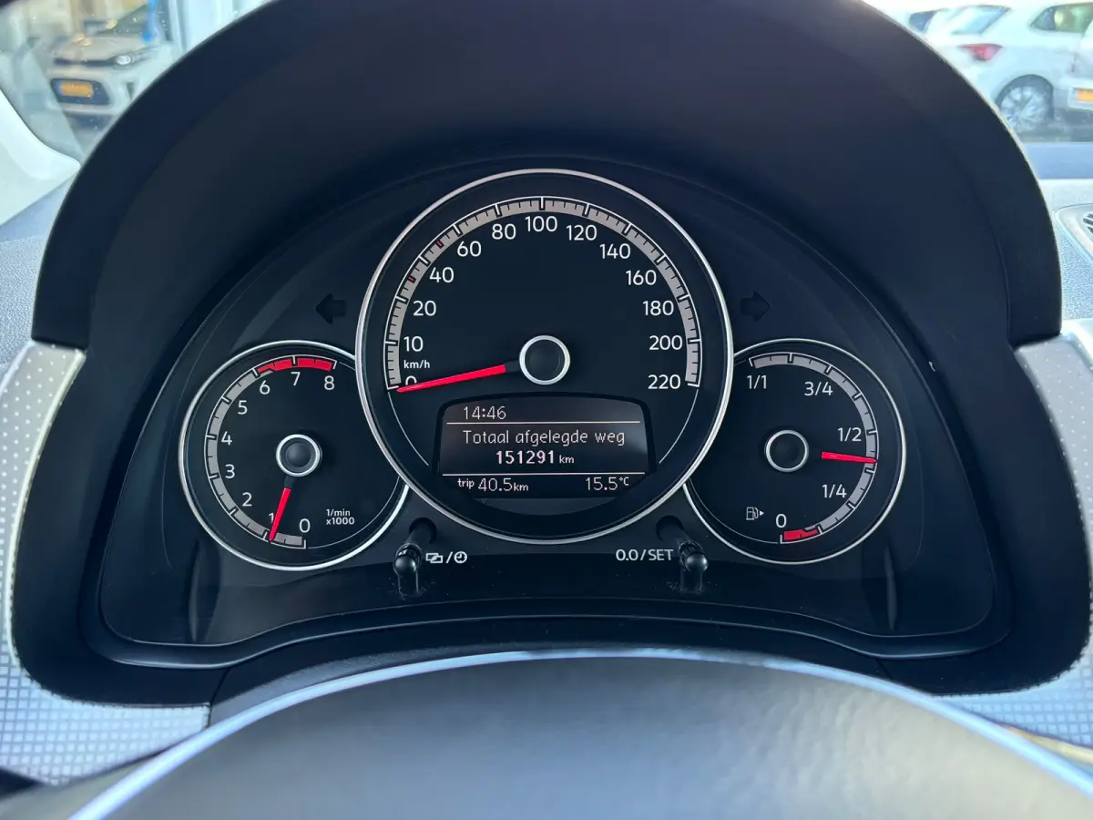 Up! 1.0 BMT high up! | Clima | Parkeersensoren | Stoelverwarming | Cruise