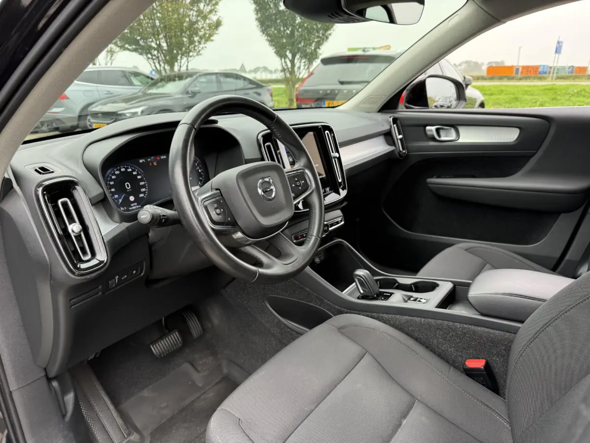 1.5 T4 Plug-in hybrid Core Bright | Elektrische stoelen | BLISS | Keyless | Cruise control | TREKHAAK