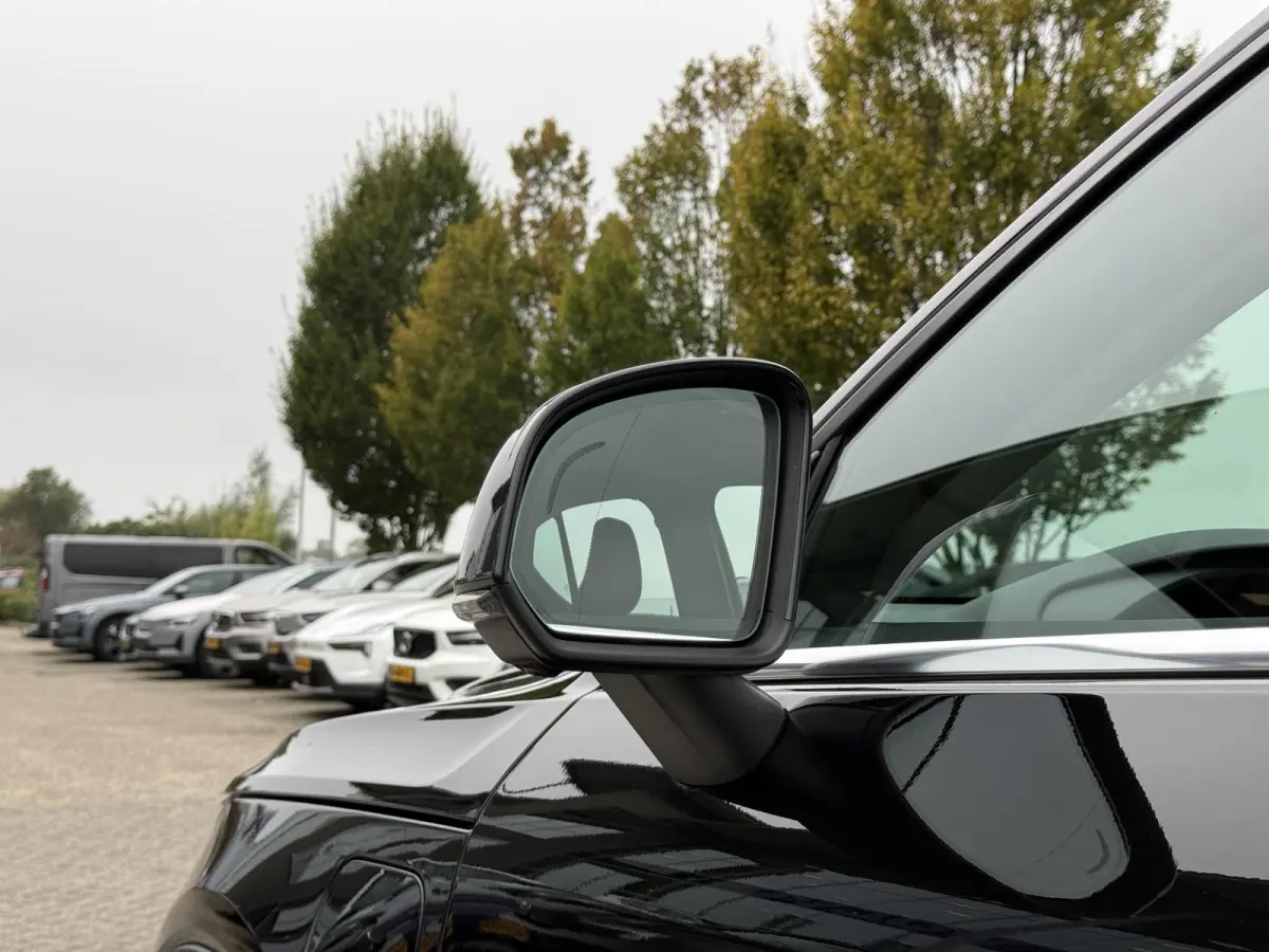 1.5 T4 Plug-in hybrid Core Bright | Elektrische stoelen | BLISS | Keyless | Cruise control | TREKHAAK