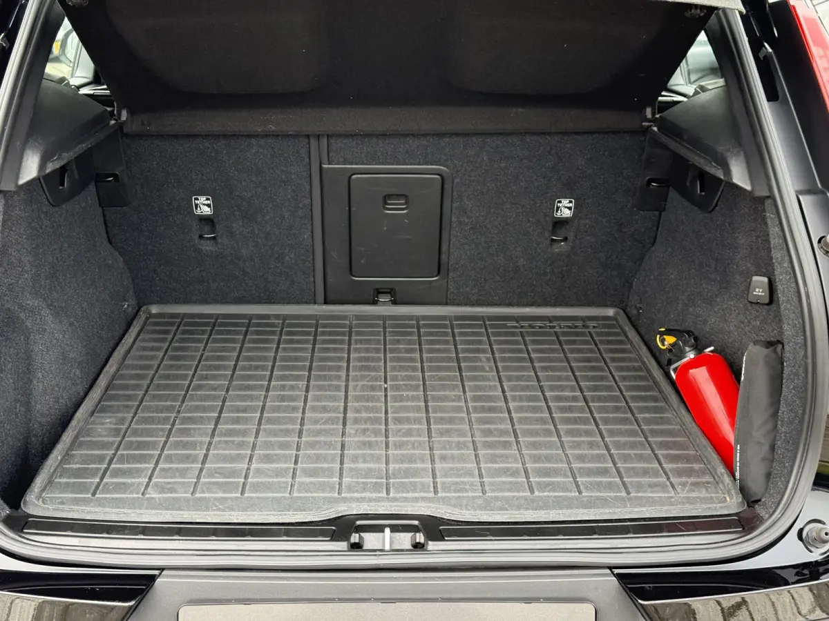 1.5 T4 Plug-in hybrid Core Bright | Elektrische stoelen | BLISS | Keyless | Cruise control | TREKHAAK