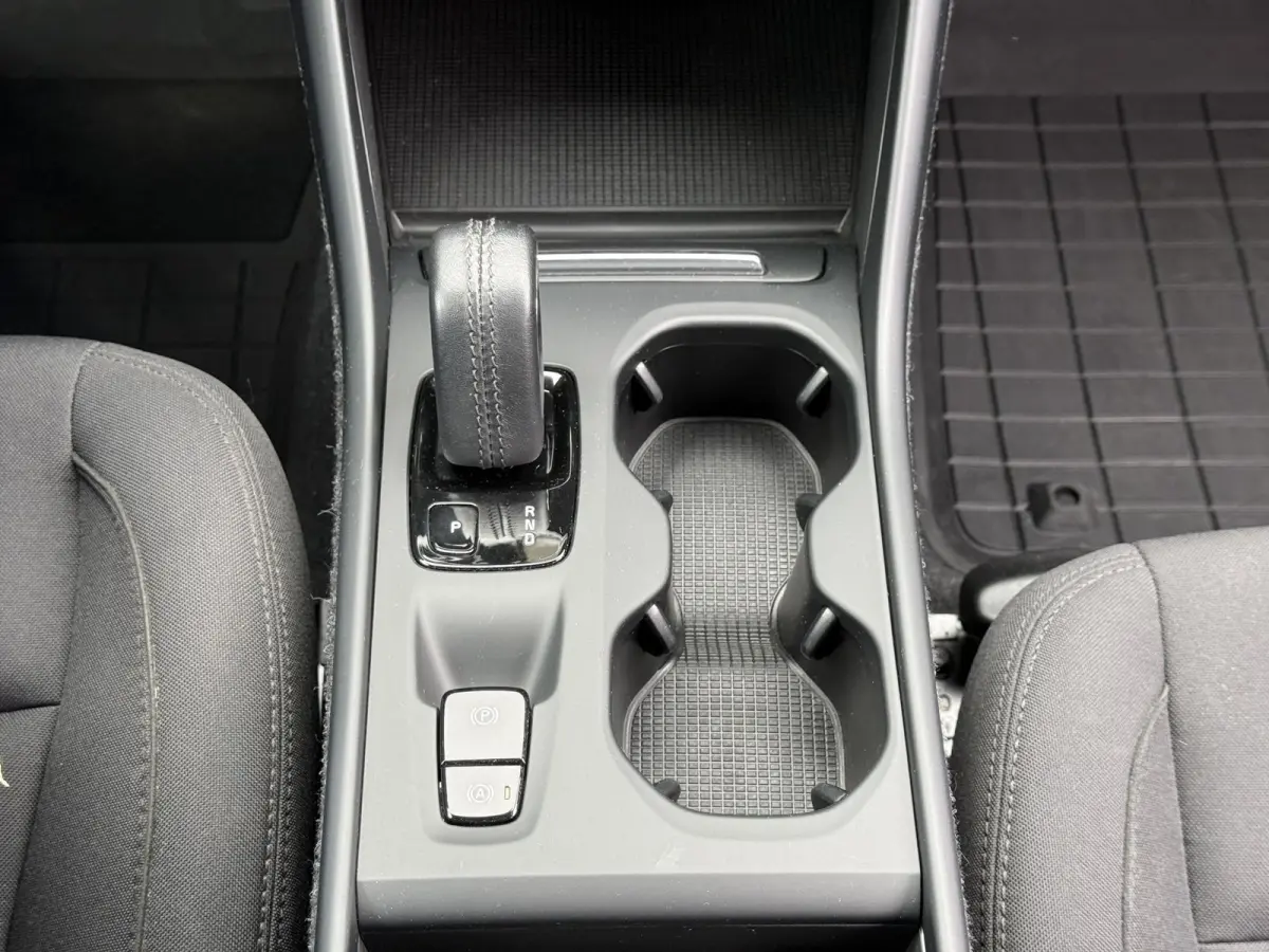 1.5 T4 Plug-in hybrid Core Bright | Elektrische stoelen | BLISS | Keyless | Cruise control | TREKHAAK