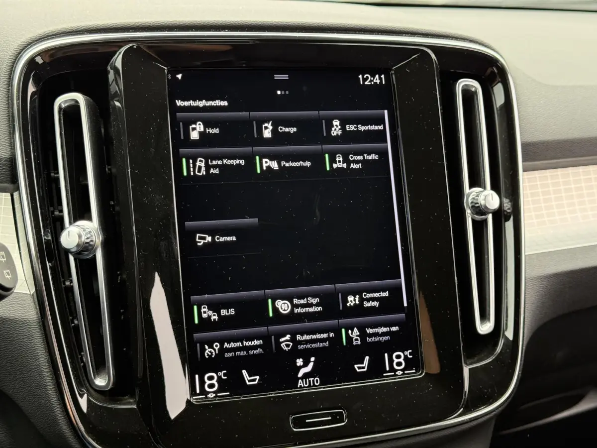 1.5 T4 Plug-in hybrid Core Bright | Elektrische stoelen | BLISS | Keyless | Cruise control | TREKHAAK