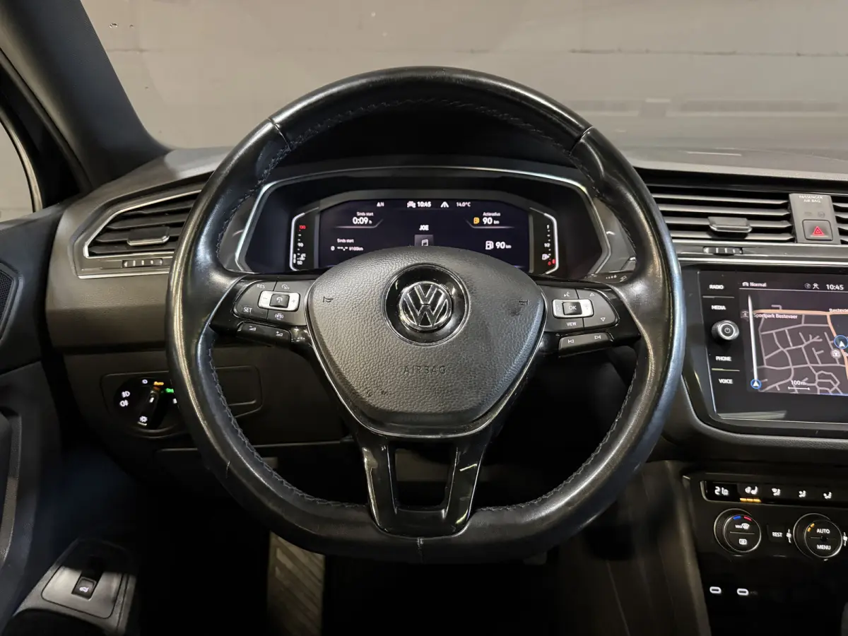 1.5 TSI Highline Business R-Line 7p. | Pano | Park Pilot | rekhaak
