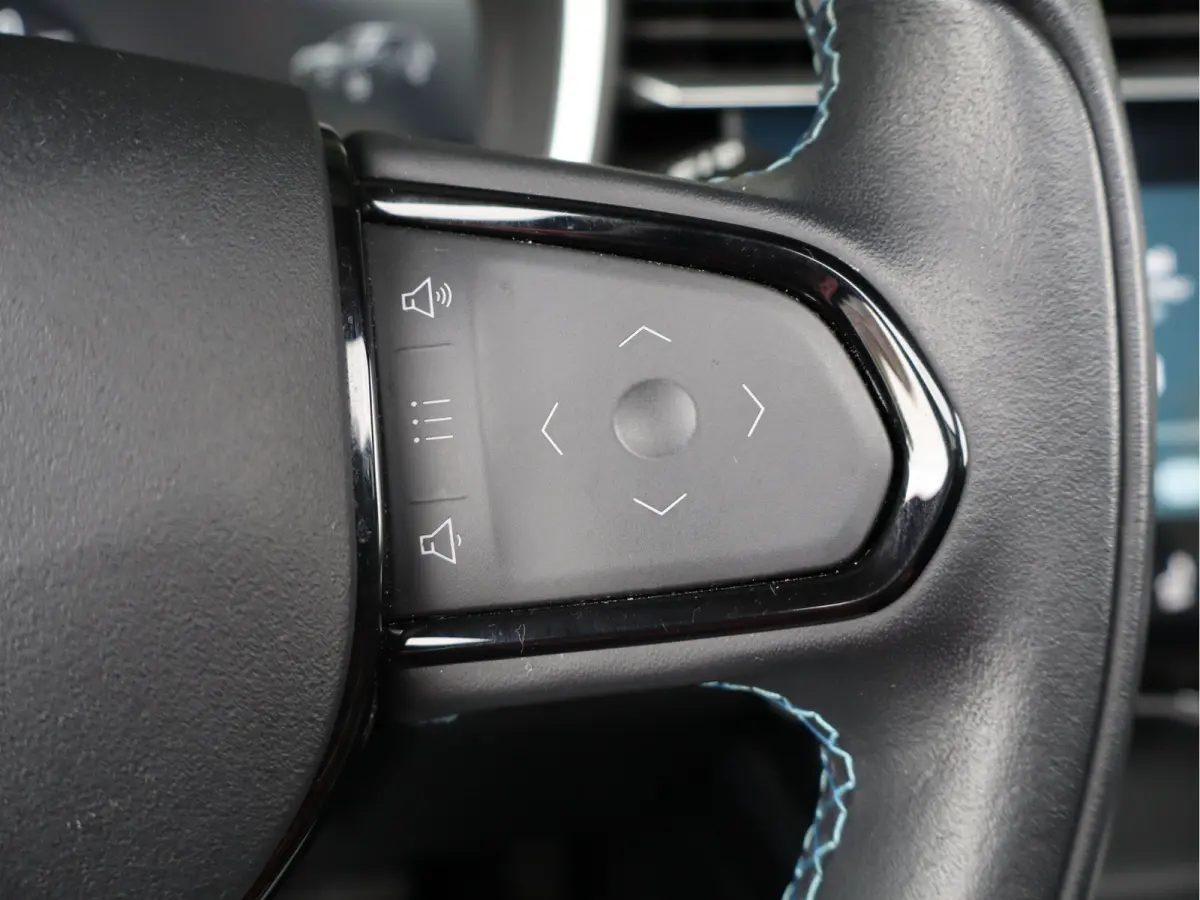 1.5 Navi / 360 Camera / Trekhaak / Clima / Cruise / Audio