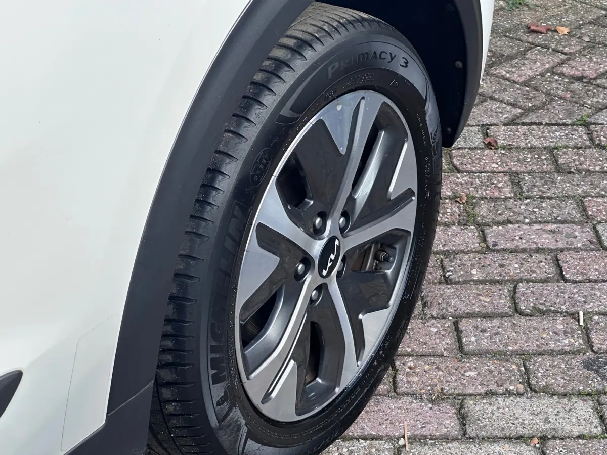 Edition 64 kWh SOH 100 % FASE 3 DEALER OND EERSTE EIG