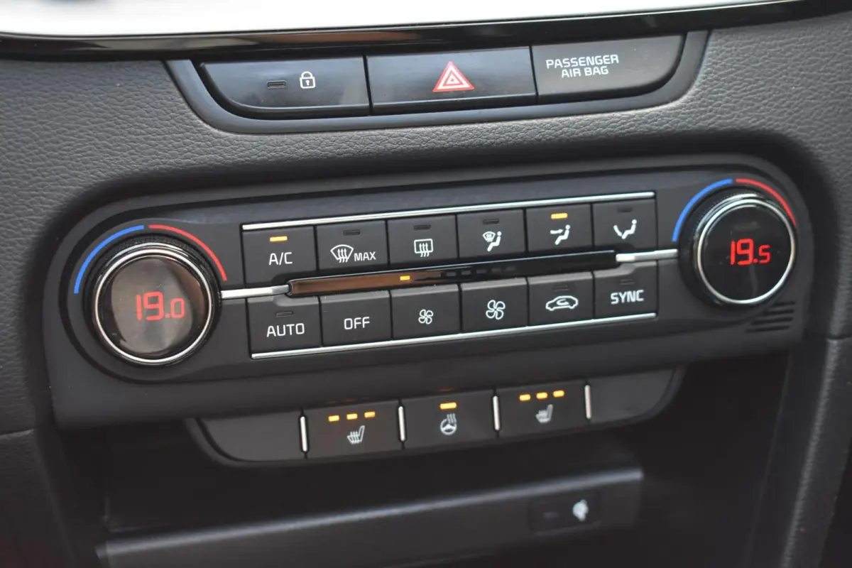 1.4 T-GDI GT-PlusLine | Panoramadak | JBL | Keyless |