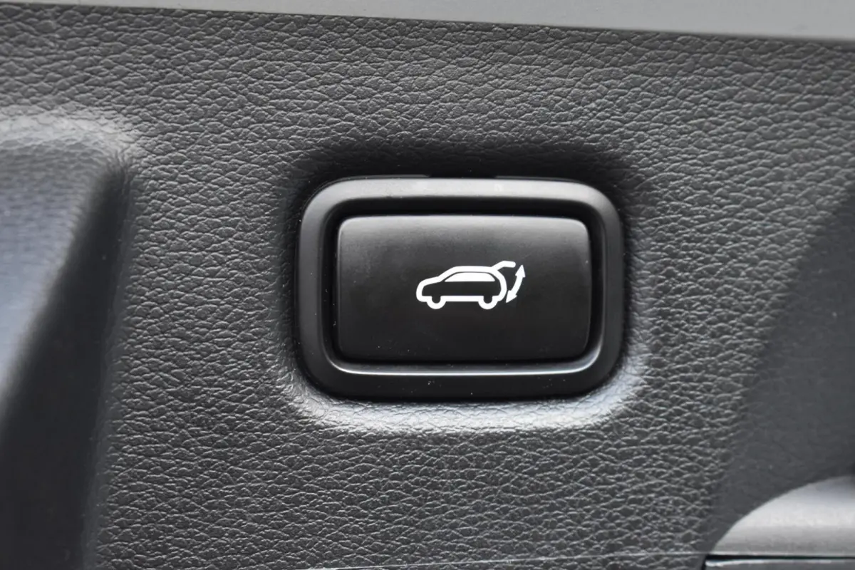 1.4 T-GDI GT-PlusLine | Panoramadak | JBL | Keyless |