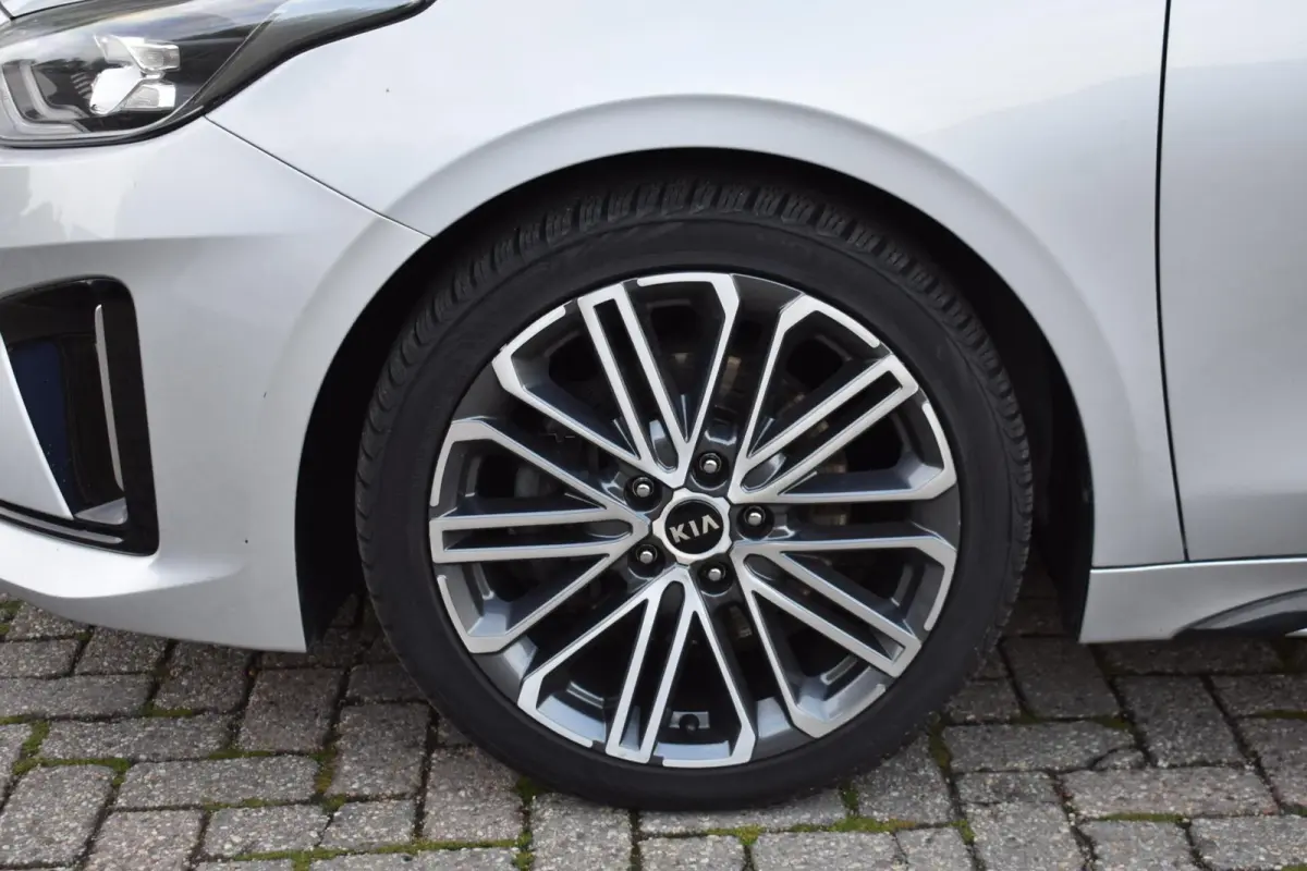 1.4 T-GDI GT-PlusLine | Panoramadak | JBL | Keyless |