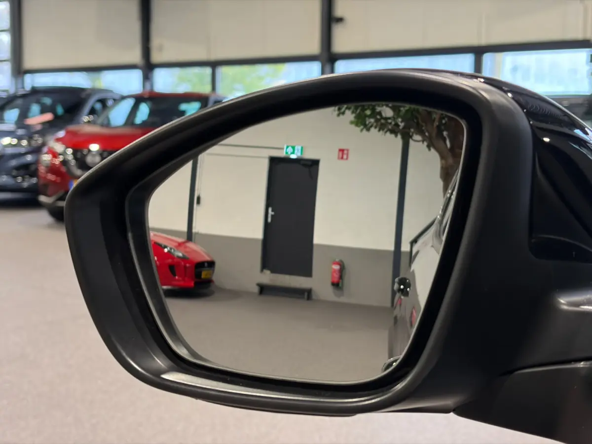 1.2 Hybrid 145pk Plus Camera | Carplay | Hybrid Automaat