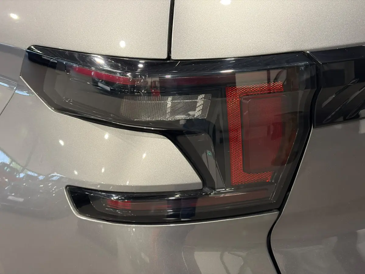 1.2 Hybrid 145pk Plus Camera | Carplay | Hybrid Automaat
