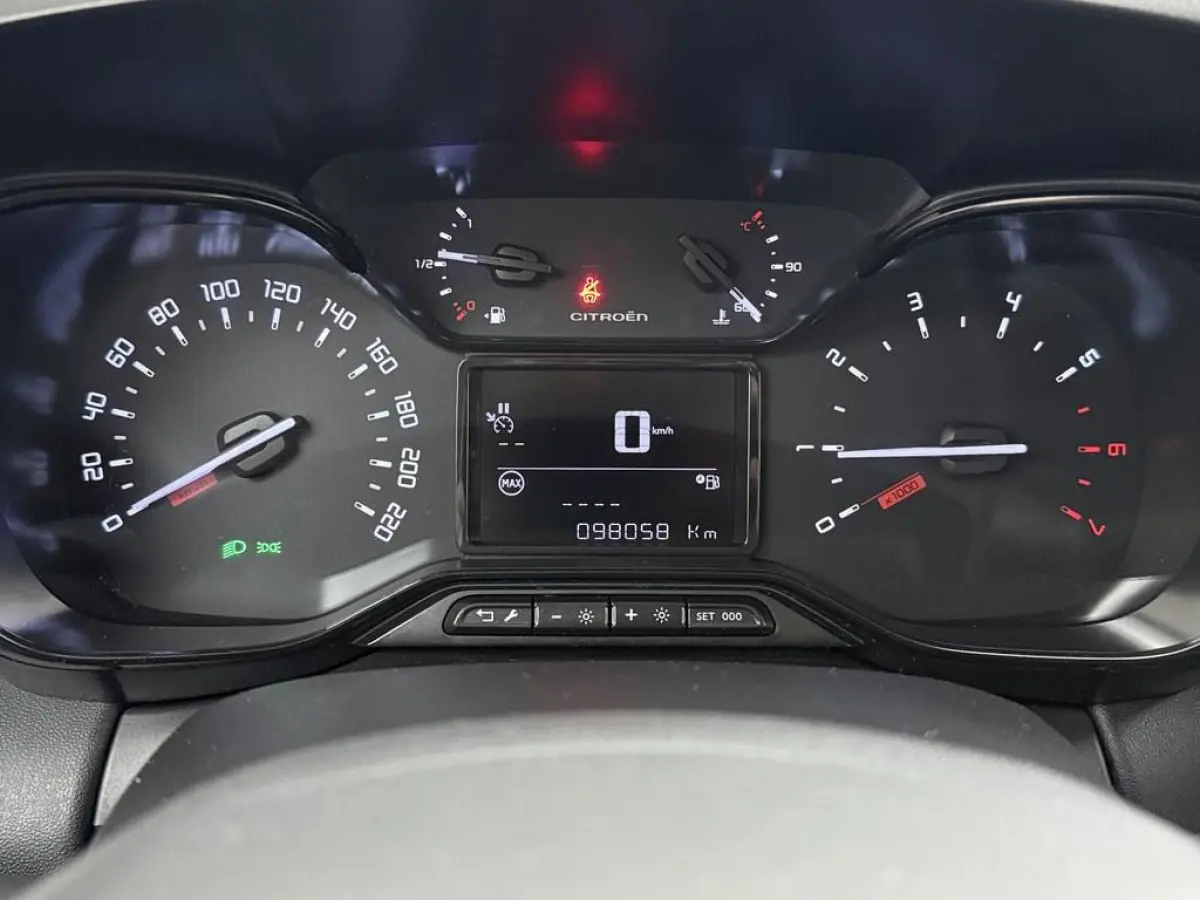 1.2T 110pk Feel 4S.banden/Ecc/CarPlay/Led