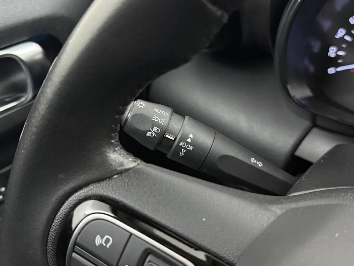 1.2T 110pk Feel 4S.banden/Ecc/CarPlay/Led