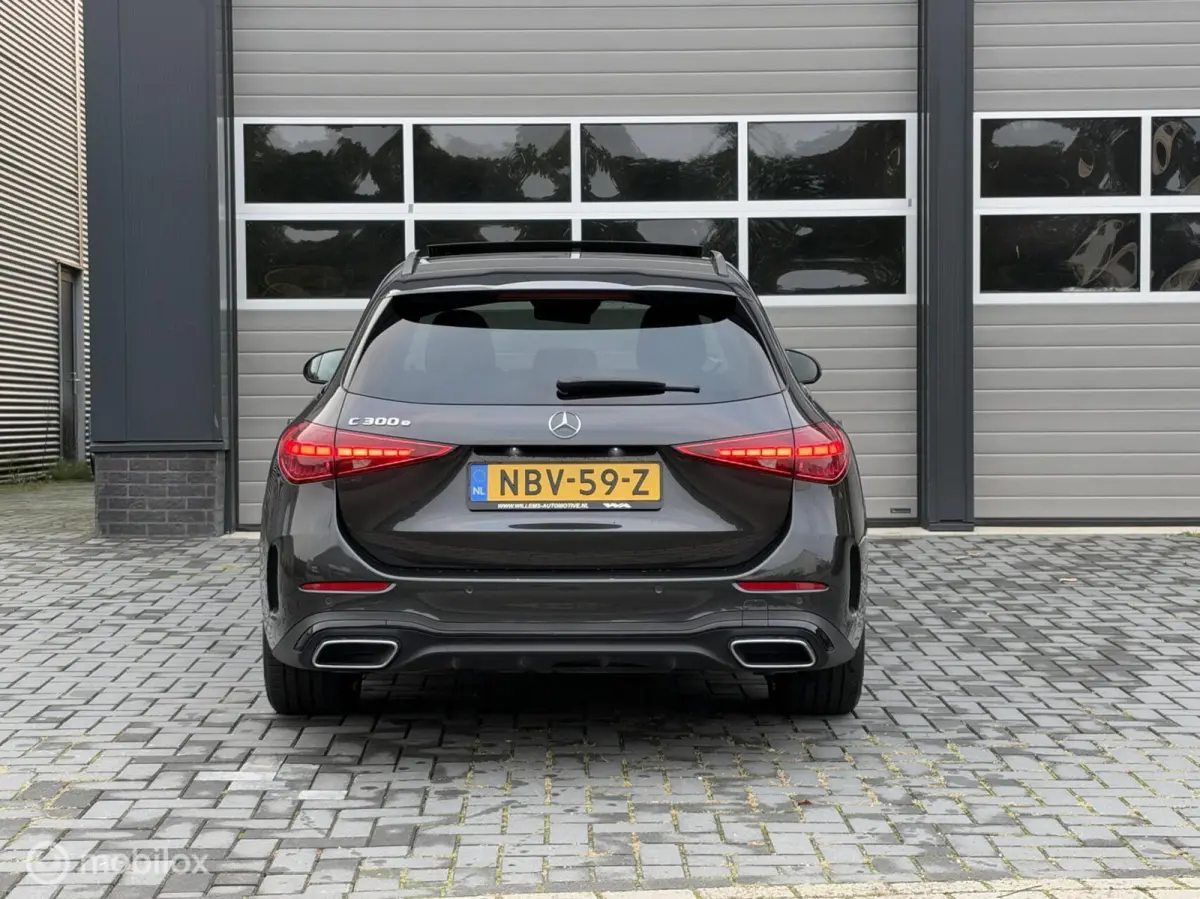 300 e AMG Premium Plus|Trekhk|Pano